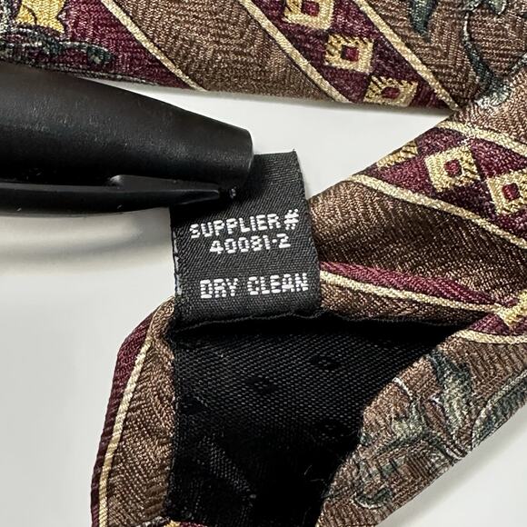 Basics by Croft & Barrow Silk Tie Brown Burgundy Striped Paisley Geometric VTG - Picture 7 of 7